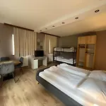 Apartman The Art And 3*