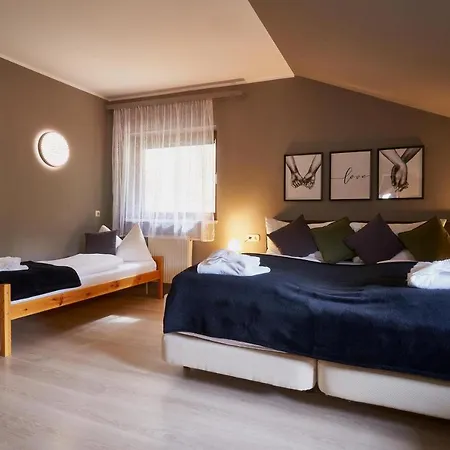 The Art And Apartment 3*