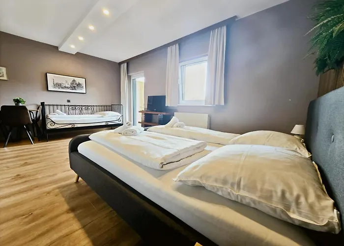 The Art And Apartmán 3*