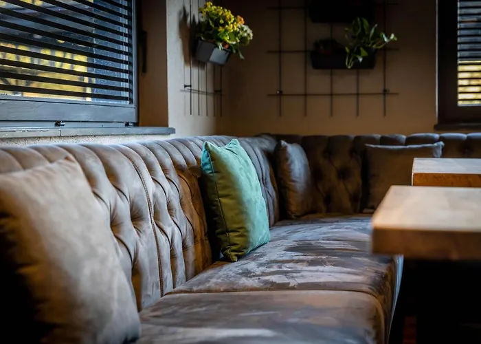 The Art And 3* Інсбрук