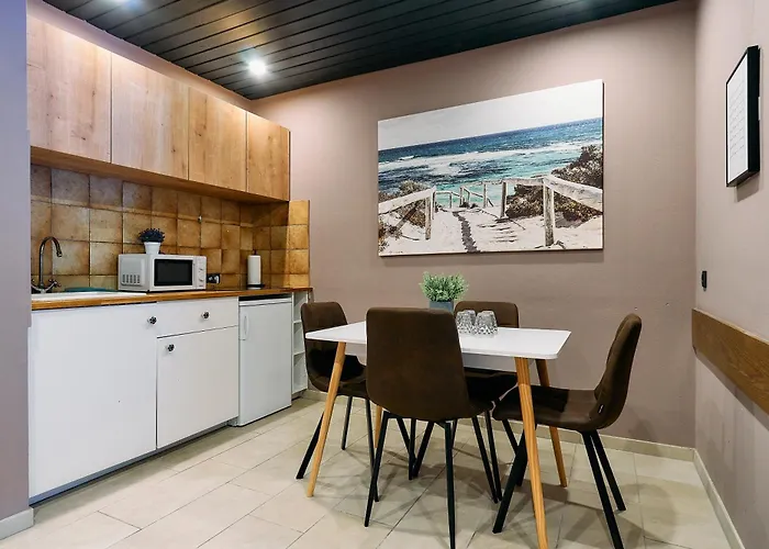 The Art And Апартаменти Інсбрук