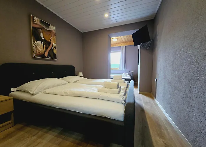 The Art And Апартаменти Інсбрук